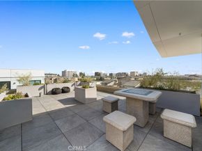 709 E Walnut Street 318, Pasadena CA 91101