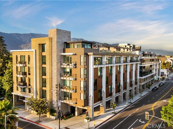 709 E Walnut Street 318, Pasadena CA 91101