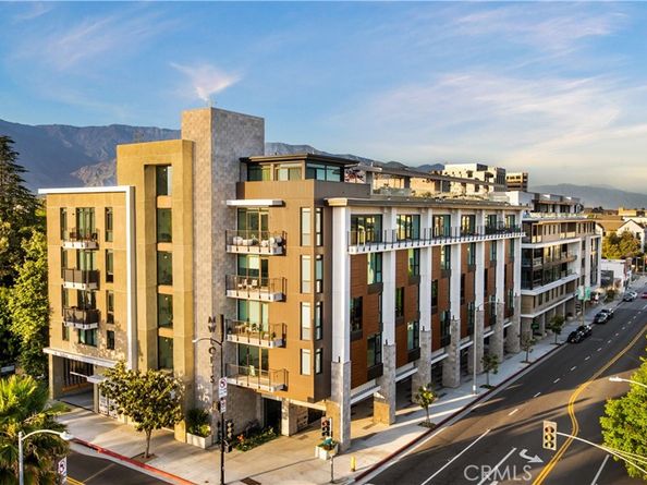 709 E Walnut Street 318, Pasadena CA 91101