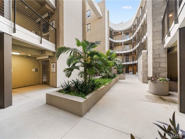 709 E Walnut Street 318, Pasadena CA 91101