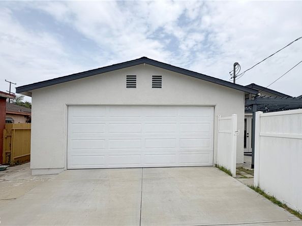 1106 W 204th Street, Torrance CA 90502
