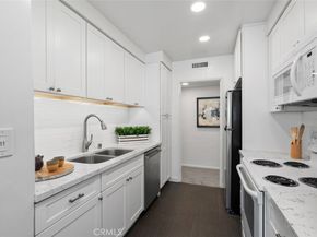 540 Kelton Avenue 204, Los Angeles CA 90024