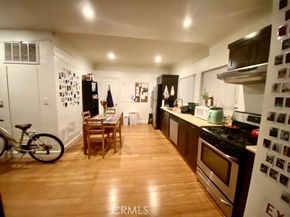 1238 W 35th Street, Los Angeles CA 90007