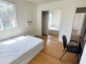 1238 W 35th Street, Los Angeles CA 90007