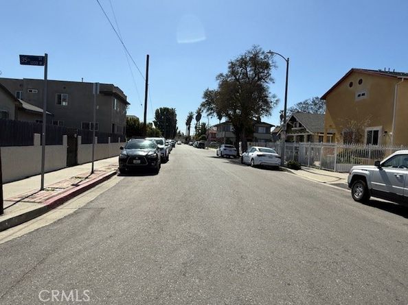 1238 W 35th Street, Los Angeles CA 90007