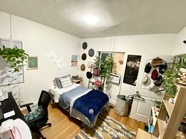 1238 W 35th Street, Los Angeles CA 90007