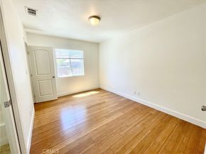 1238 W 35th Street, Los Angeles CA 90007