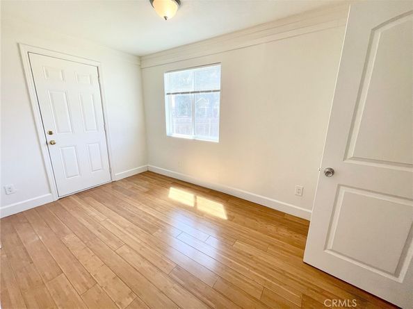 1238 W 35th Street, Los Angeles CA 90007