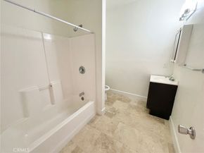 1238 W 35th Street, Los Angeles CA 90007