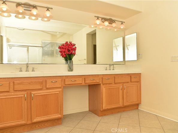 3192 Sycamore Heights Place, Escondido CA 92027