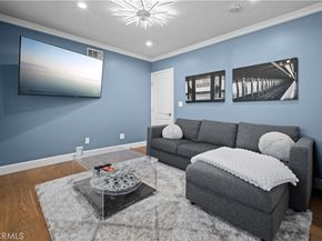 1622 W Oak, Burbank CA 91506