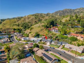 1012 N Sunset Canyon Drive, Burbank CA 91504