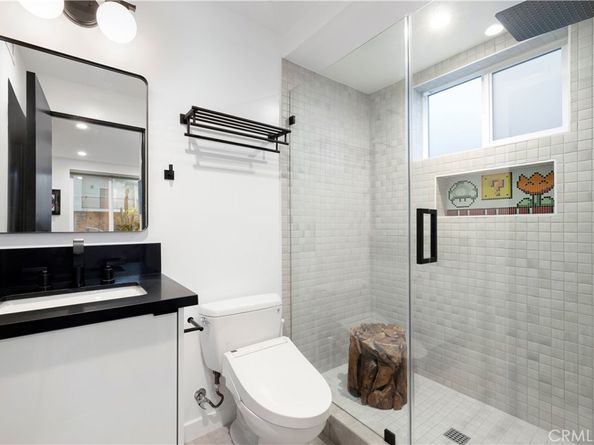 922 N Ridgewood Pl, Los Angeles CA 90038