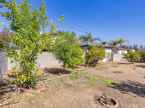 6633 Riverton Avenue, North Hollywood CA 91606