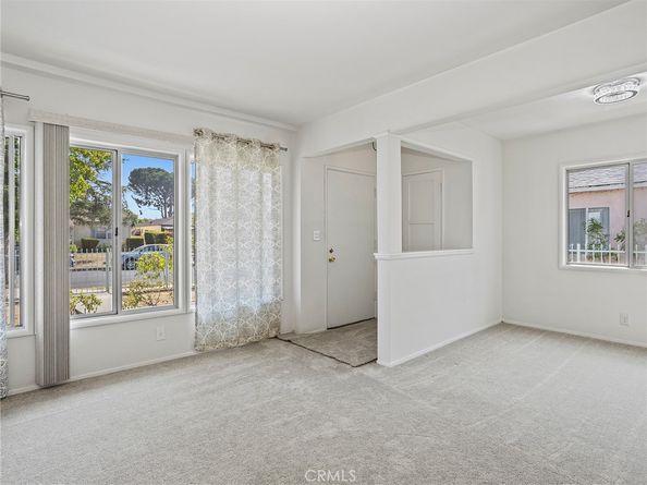 6633 Riverton Avenue, North Hollywood CA 91606