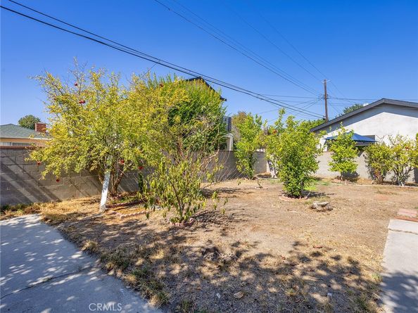 6633 Riverton Avenue, North Hollywood CA 91606