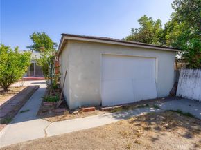 6633 Riverton Avenue, North Hollywood CA 91606