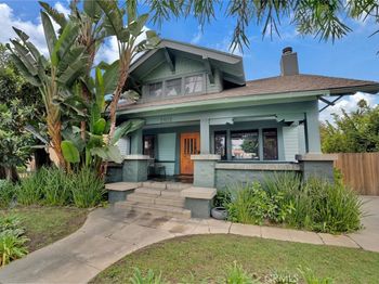 2102 Hillcrest Drive