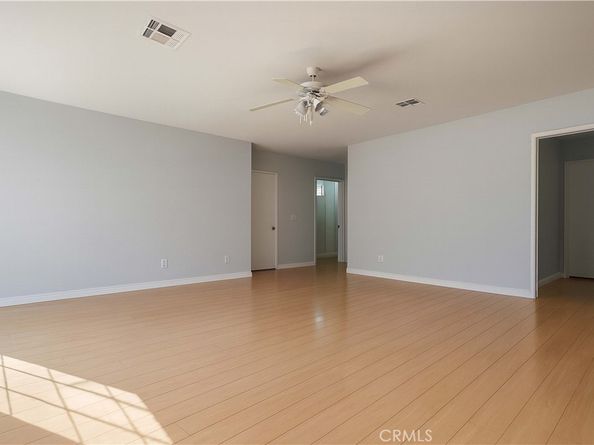 5052 Newcastle Avenue, Encino CA 91316