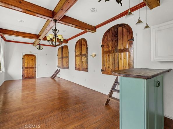 3916 Carnavon, Los Angeles CA 90027