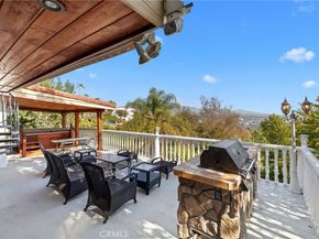 3916 Carnavon, Los Angeles CA 90027