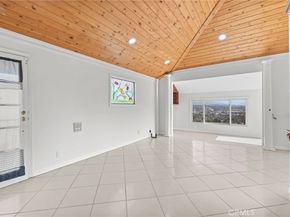 3916 Carnavon, Los Angeles CA 90027