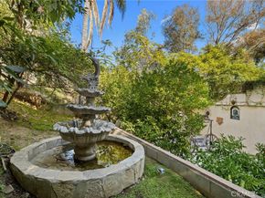 3916 Carnavon, Los Angeles CA 90027