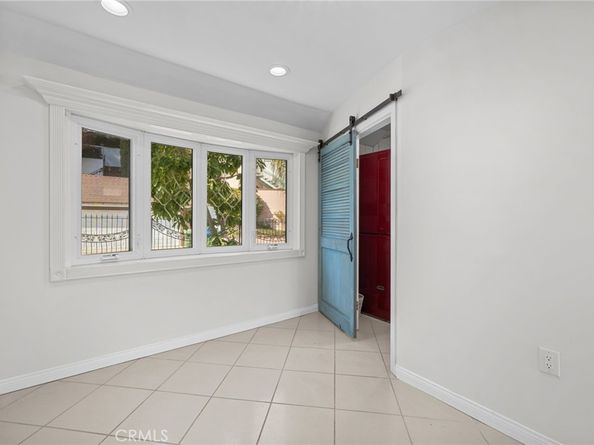 3916 Carnavon, Los Angeles CA 90027