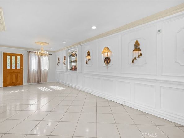 3916 Carnavon, Los Angeles CA 90027