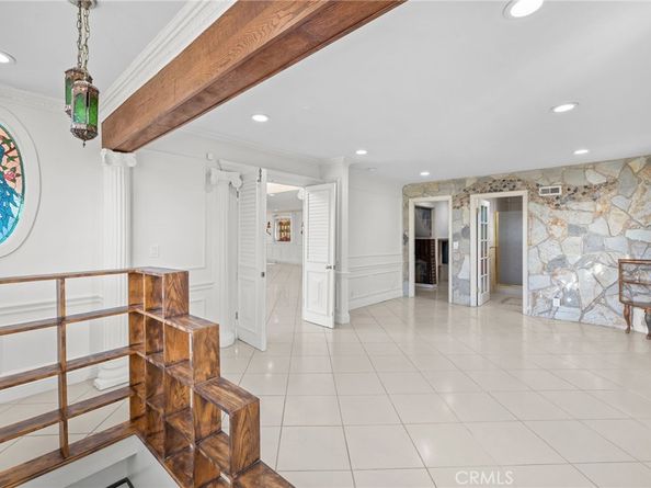 3916 Carnavon, Los Angeles CA 90027