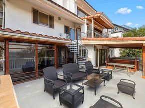 3916 Carnavon, Los Angeles CA 90027