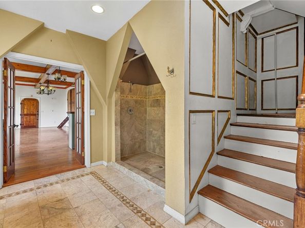 3916 Carnavon, Los Angeles CA 90027