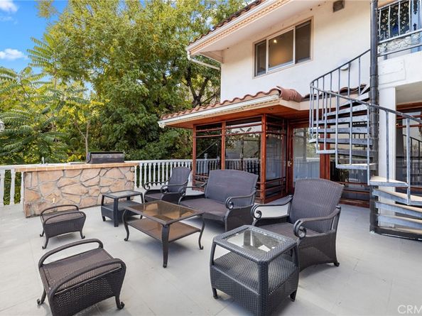 3916 Carnavon, Los Angeles CA 90027