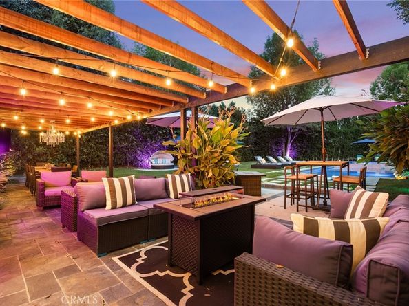 22900 Hatteras, Woodland Hills CA 91367