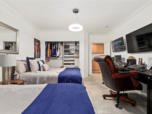 22900 Hatteras, Woodland Hills CA 91367