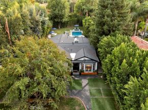 22900 Hatteras, Woodland Hills CA 91367