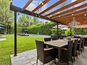 22900 Hatteras, Woodland Hills CA 91367