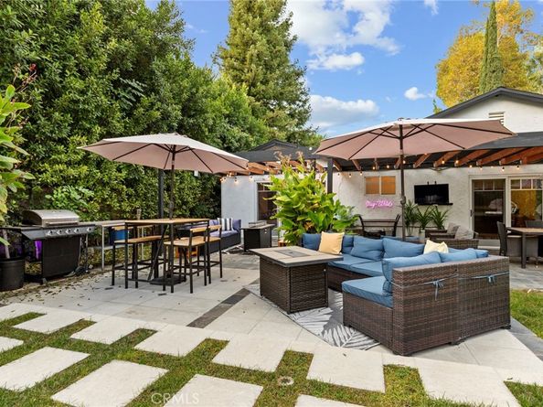 22900 Hatteras, Woodland Hills CA 91367