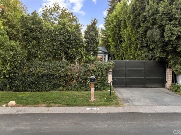 22900 Hatteras, Woodland Hills CA 91367