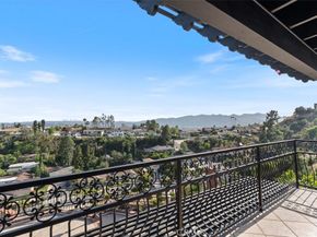 834 Moorside Drive, Glendale CA 91207
