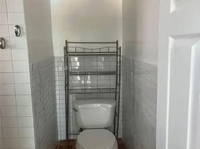 6302 Cleon, North Hollywood CA 91606
