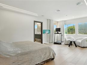 2806 Manhattan, La Crescenta CA 91214