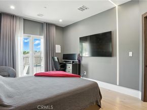 2806 Manhattan, La Crescenta CA 91214