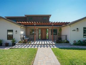 2806 Manhattan, La Crescenta CA 91214