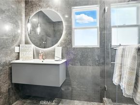 2806 Manhattan, La Crescenta CA 91214