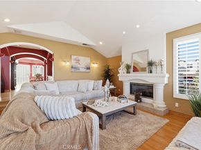 4177 S Cloverdale, Los Angeles CA 90008