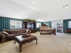 4177 S Cloverdale, Los Angeles CA 90008