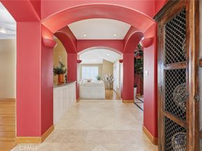 4177 S Cloverdale, Los Angeles CA 90008