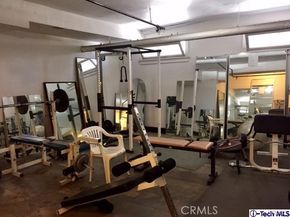 2121 James M Wood 412, Los Angeles CA 90006