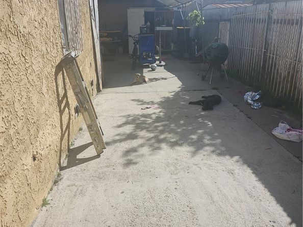 682 E 120th Street, Los Angeles CA 90059